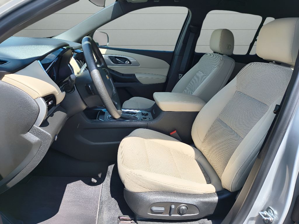 2022 Chevrolet Traverse LS - Silver Ice Metallic exterior view 16