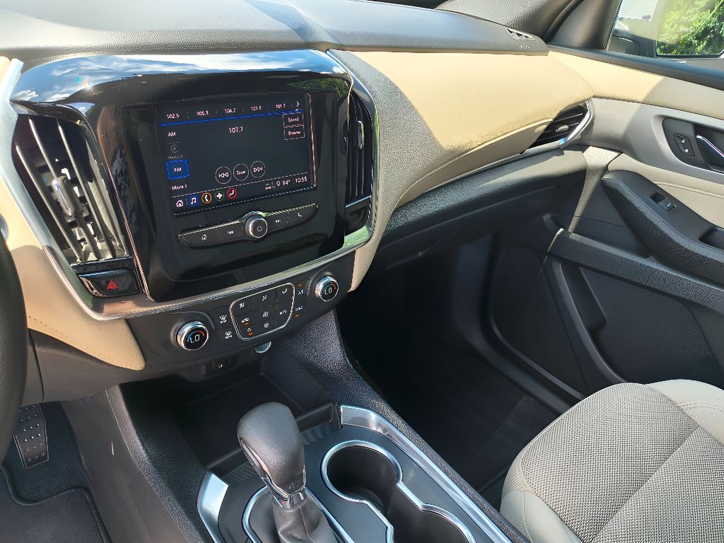 2022 Chevrolet Traverse LS - Silver Ice Metallic exterior view 20