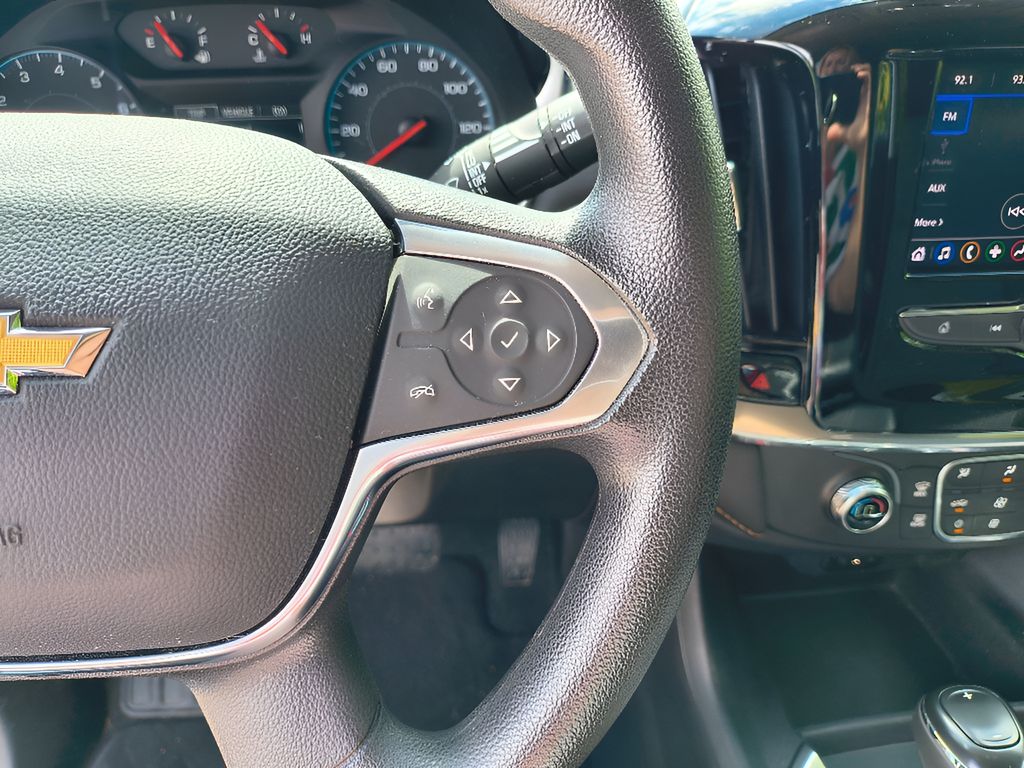 2021 Chevrolet Traverse LS - Silver Ice Metallic exterior view 18