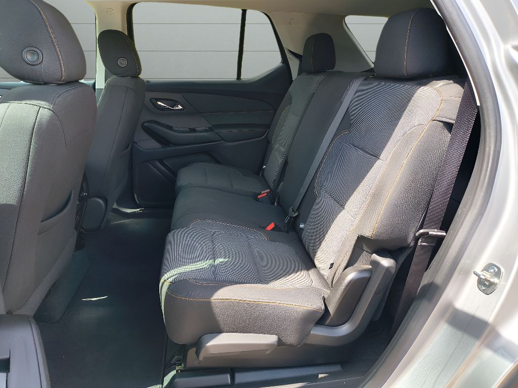 Used 2021 Chevrolet Traverse LS