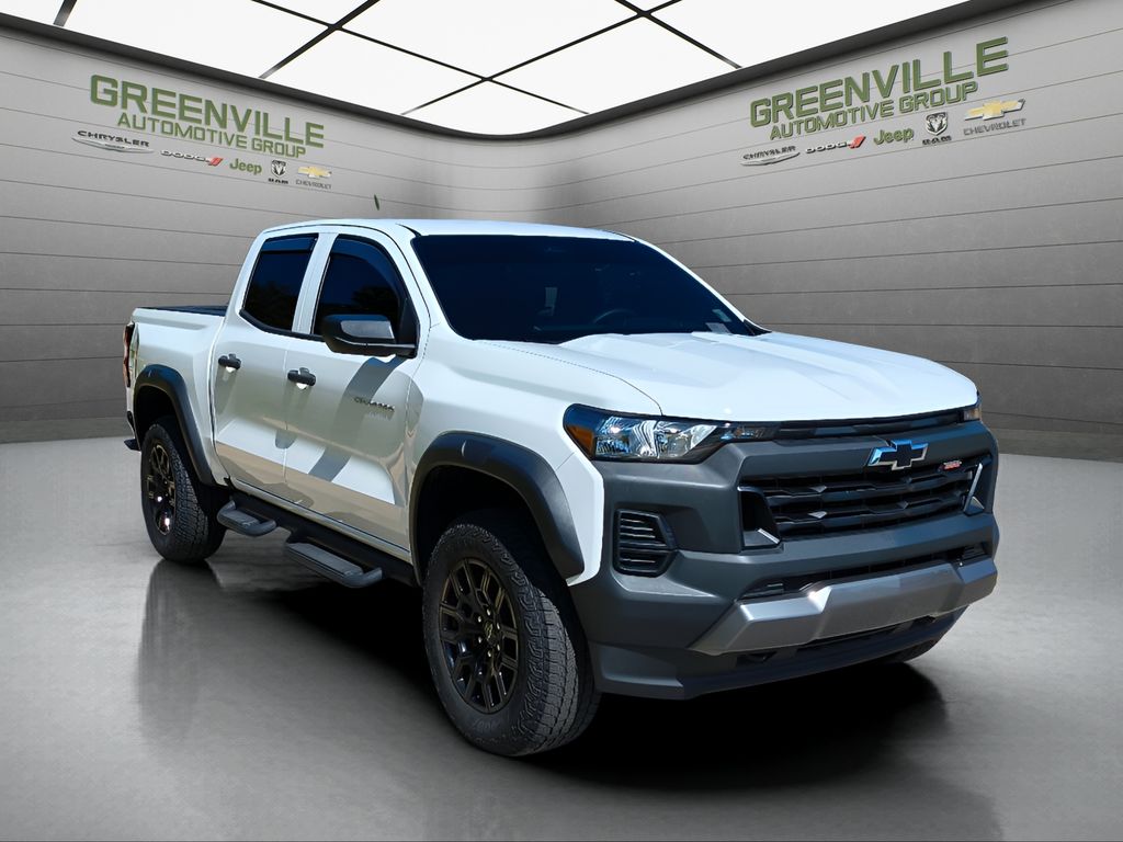 2024 Chevrolet Colorado 4WD Trail Boss - Summit White exterior view 11