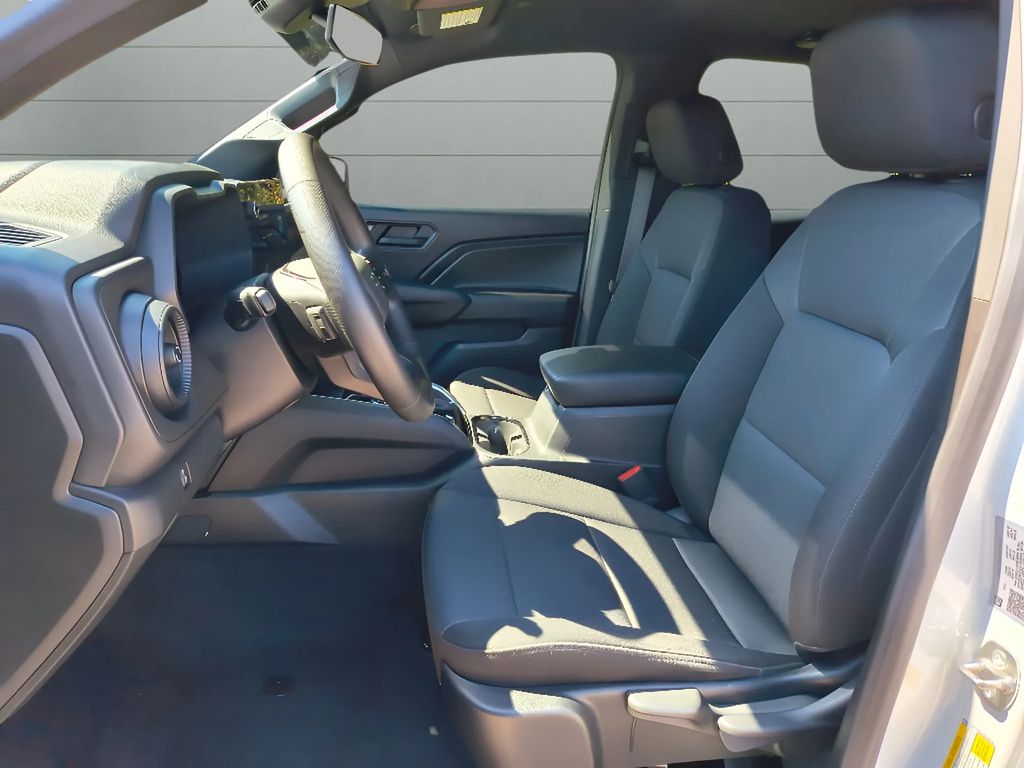 2024 Chevrolet Colorado 4WD Trail Boss - Summit White exterior view 17