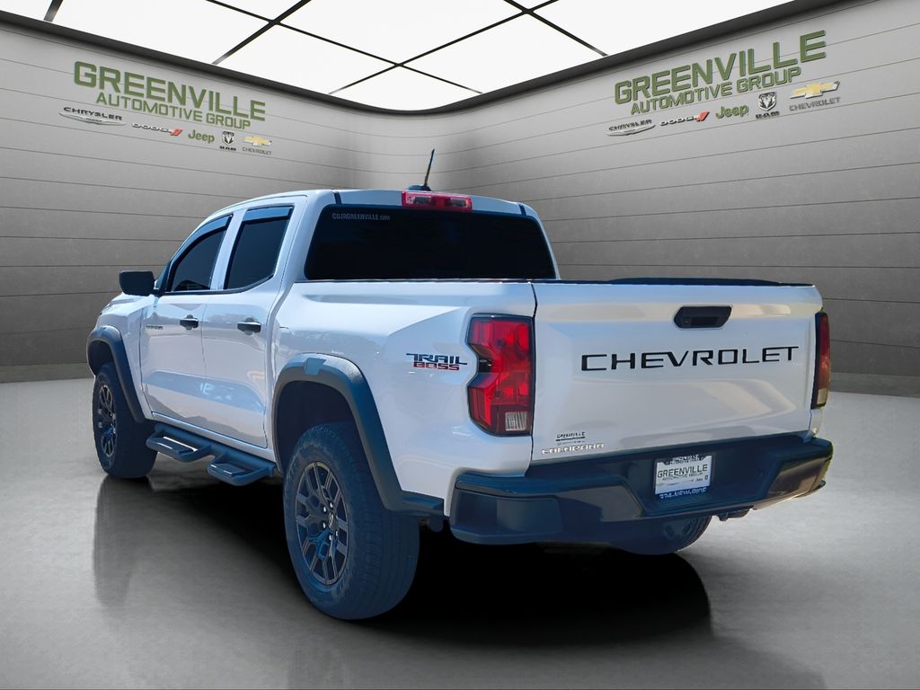 2024 Chevrolet Colorado 4WD Trail Boss - Summit White exterior view 6