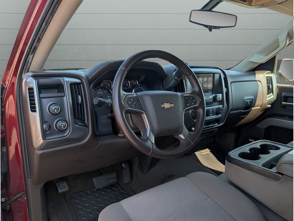 Used 2017 Chevrolet Silverado LT Crew Cab Z71 4WD
