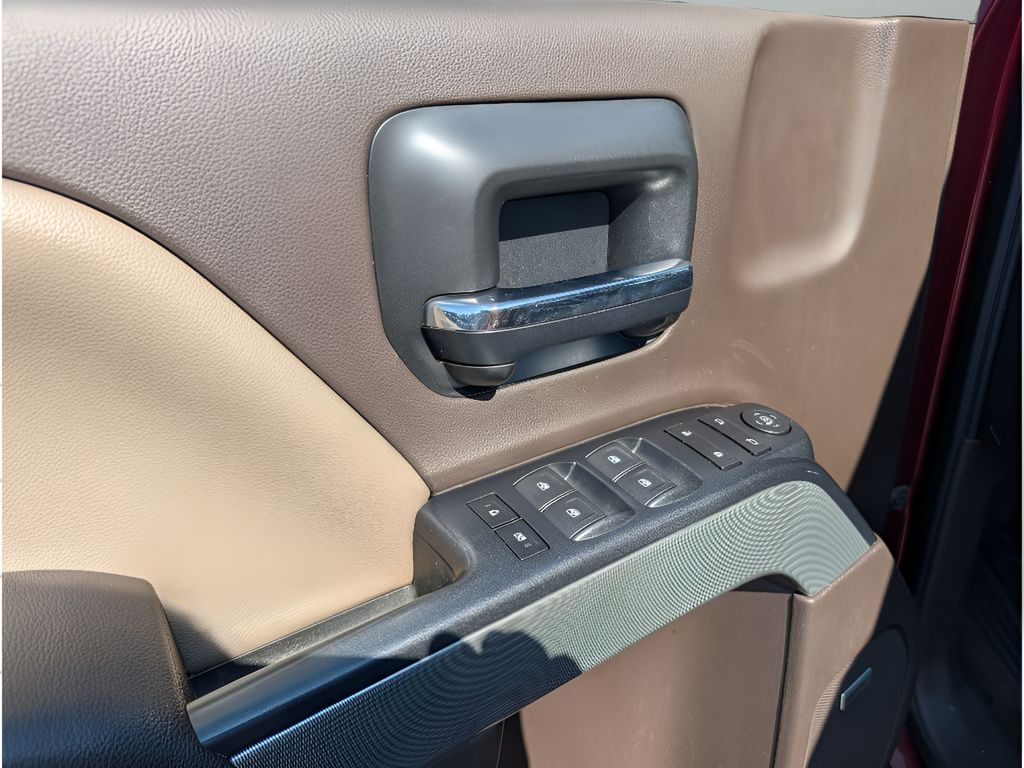 Used 2017 Chevrolet Silverado LT Crew Cab Z71 4WD