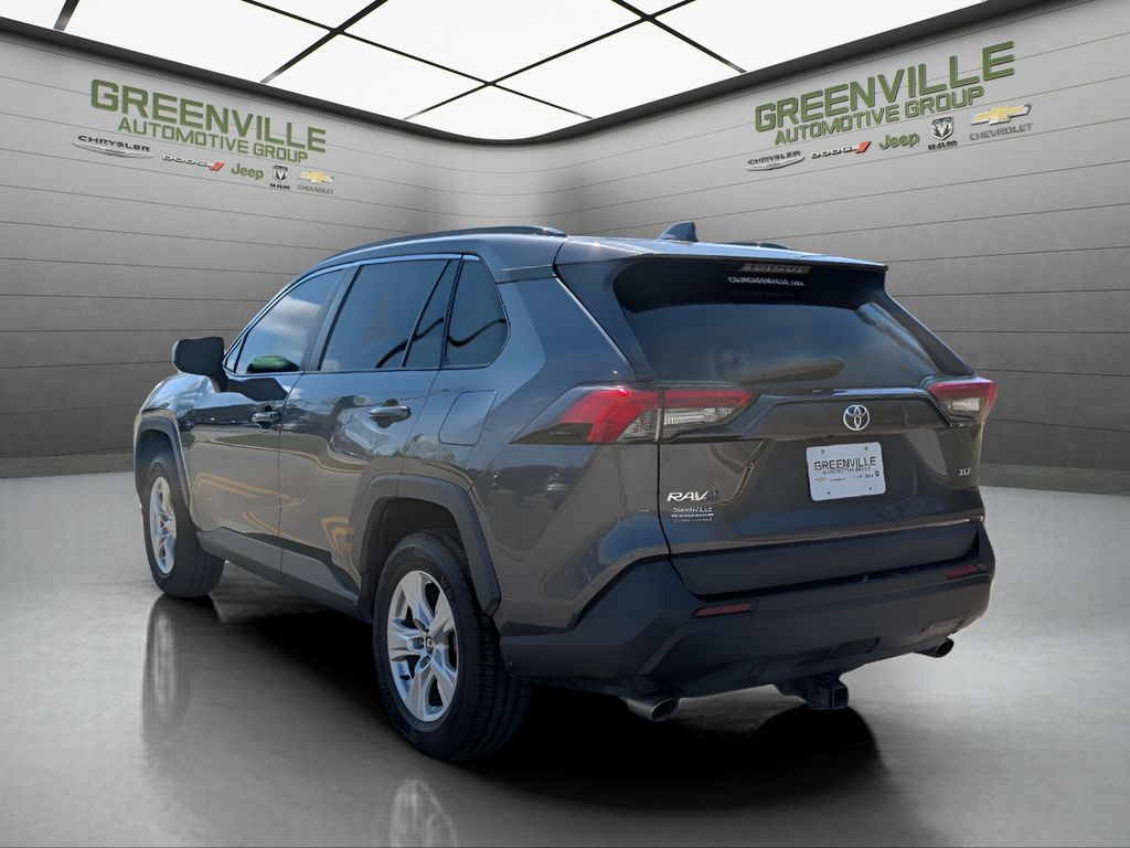 2020 Toyota RAV4 XLE - Magnetic Gray Metallic exterior view 5