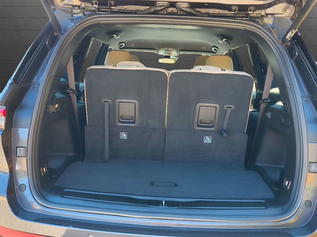 2024 Jeep Grand Cherokee L Limited - Baltic Gray Metallic Clearcoat exterior view 6