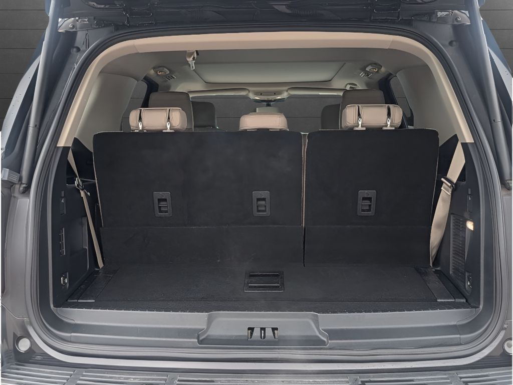 2023 Ford Expedition Limited - Dark Matter Metallic exterior view 7
