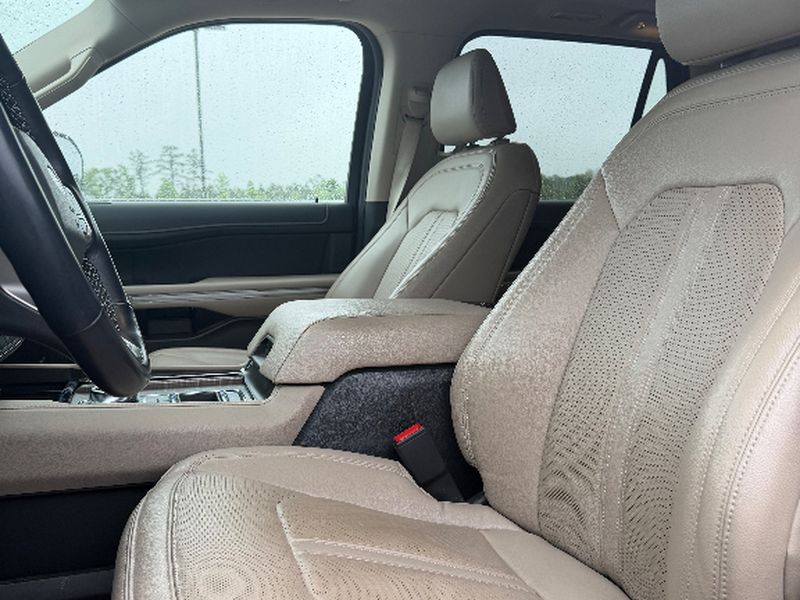 2023 Ford Expedition Limited - Dark Matter Metallic exterior view 3