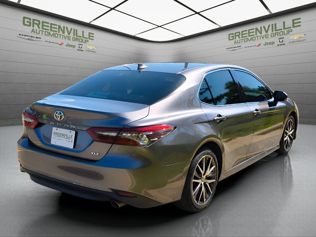 2022 Toyota Camry XLE - Predawn Gray Mica exterior view 7