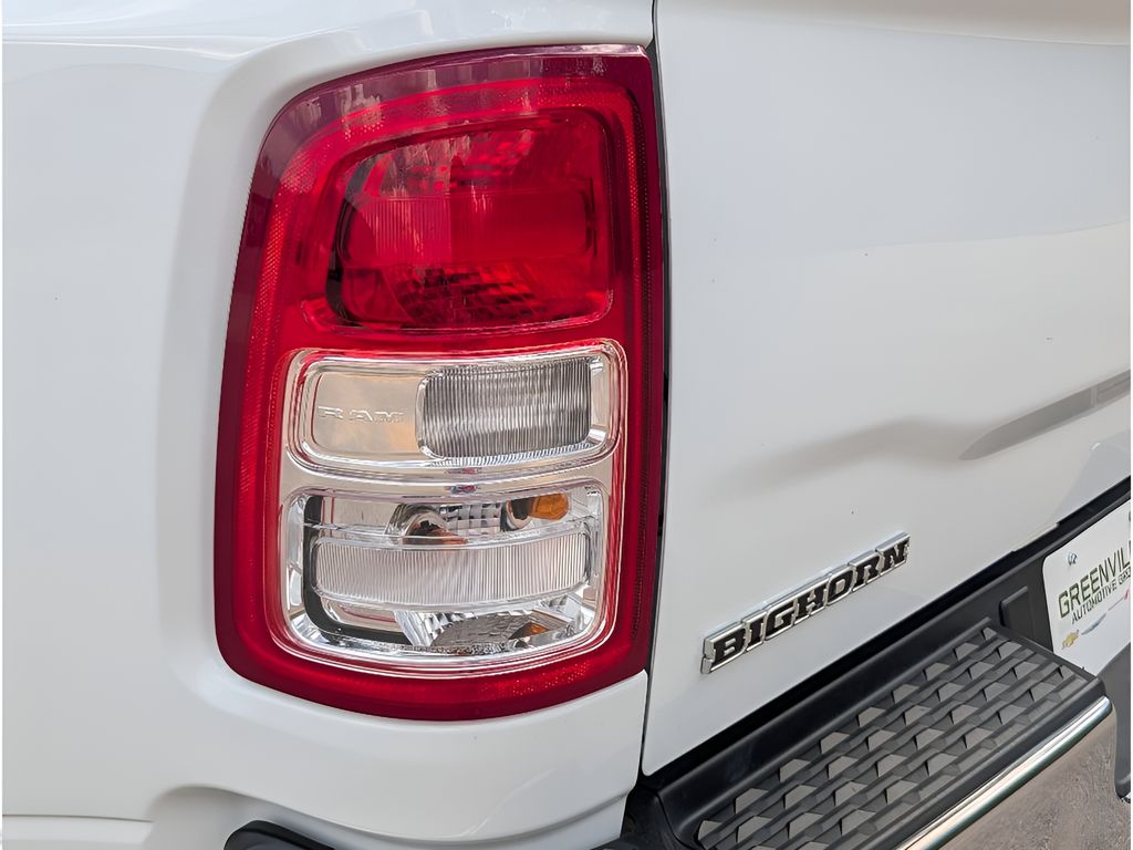 2024 Ram 3500 Big Horn 6.7L Cummins 4X4 DRW Crew Cab - Bright White Clearcoat exterior view 16