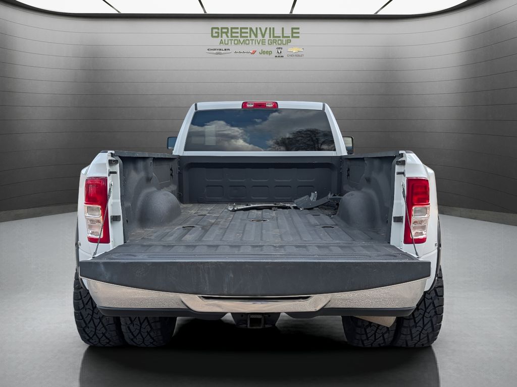 2024 Ram 3500 Big Horn 6.7L Cummins 4X4 DRW Crew Cab - Bright White Clearcoat exterior view 11