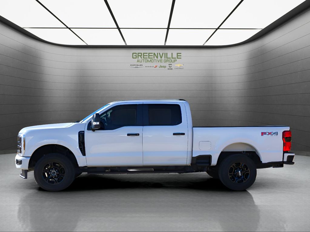 2024 Ford F-250 Super Duty - Oxford White exterior view 2