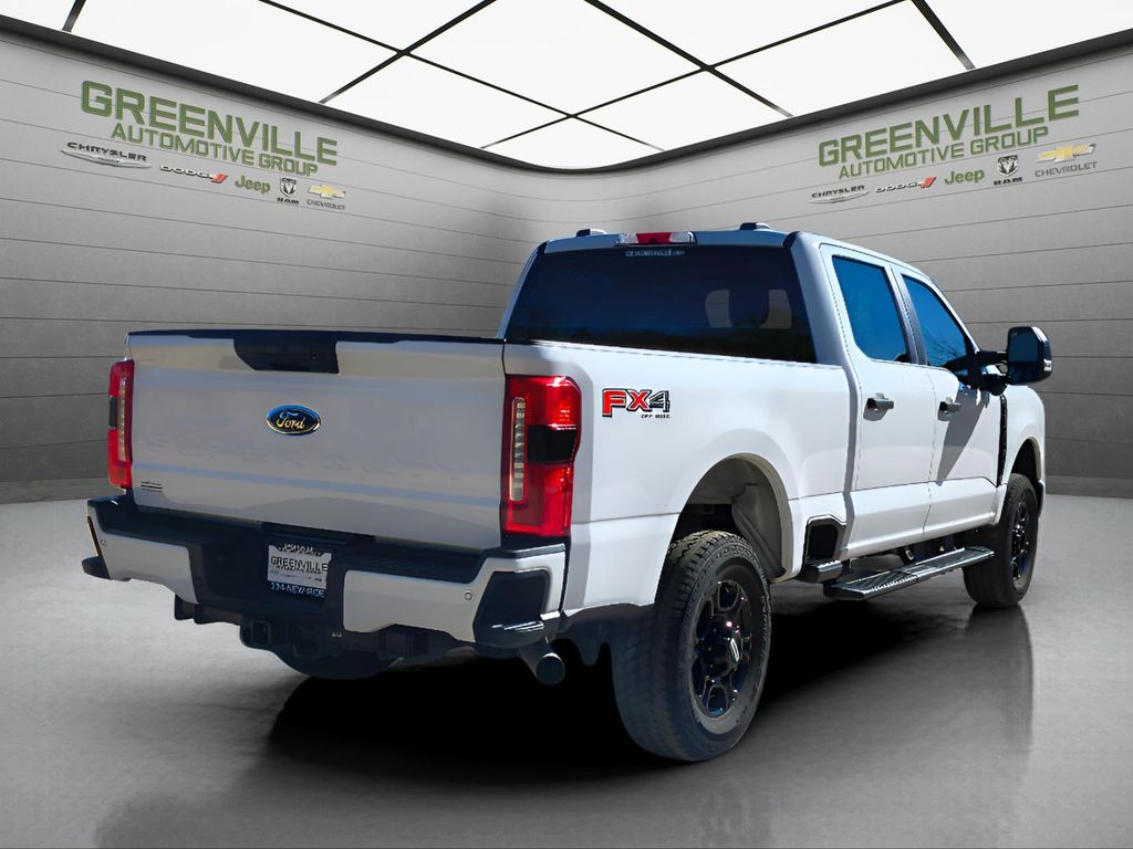 2024 Ford F-250 Super Duty - Oxford White exterior view 8