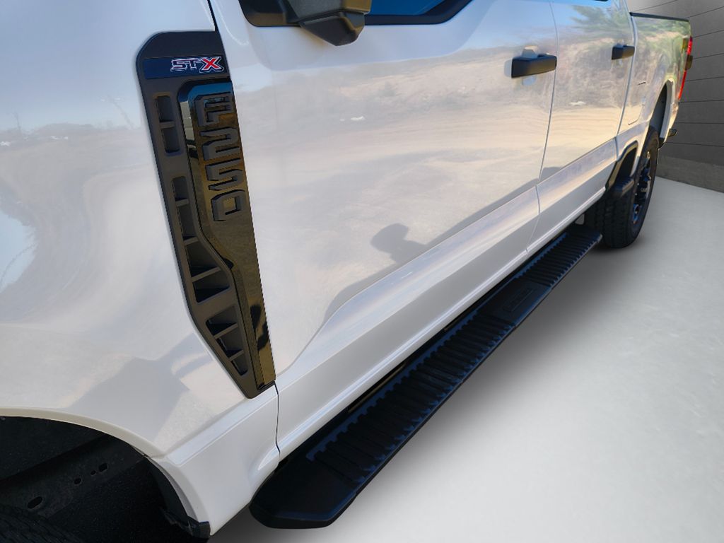 2024 Ford F-250 Super Duty - Oxford White exterior view 13