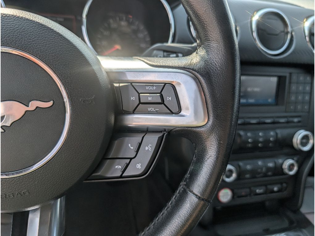 2016 Ford Mustang V6 - Oxford White exterior view 17