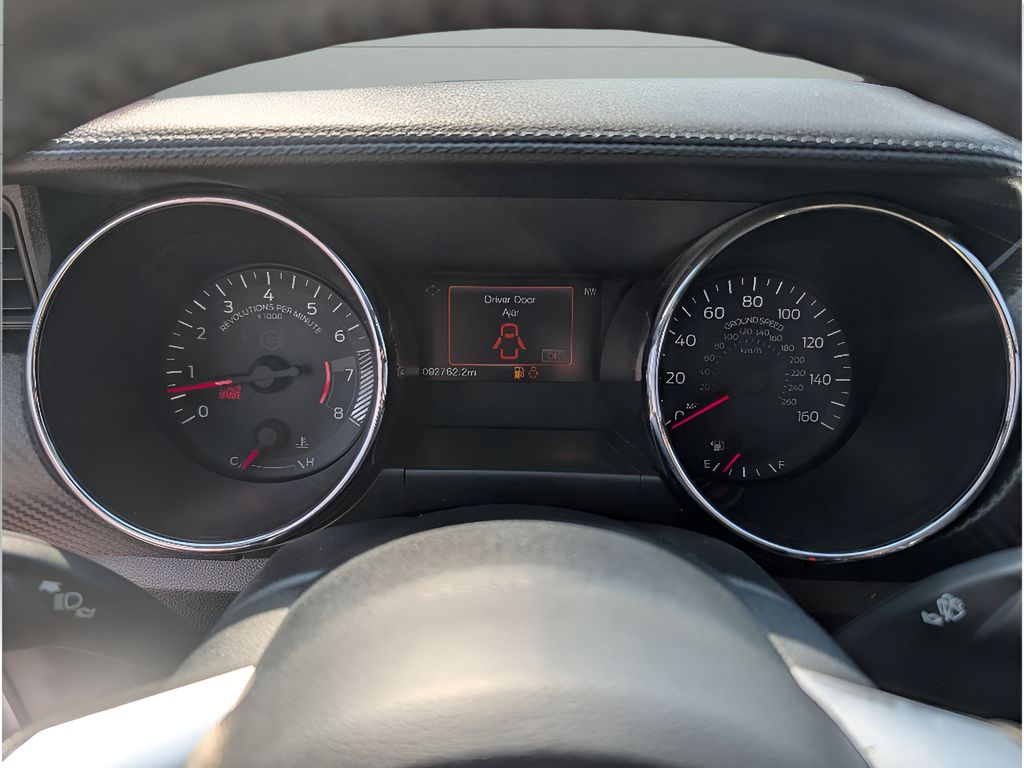 2016 Ford Mustang V6 - Oxford White exterior view 18