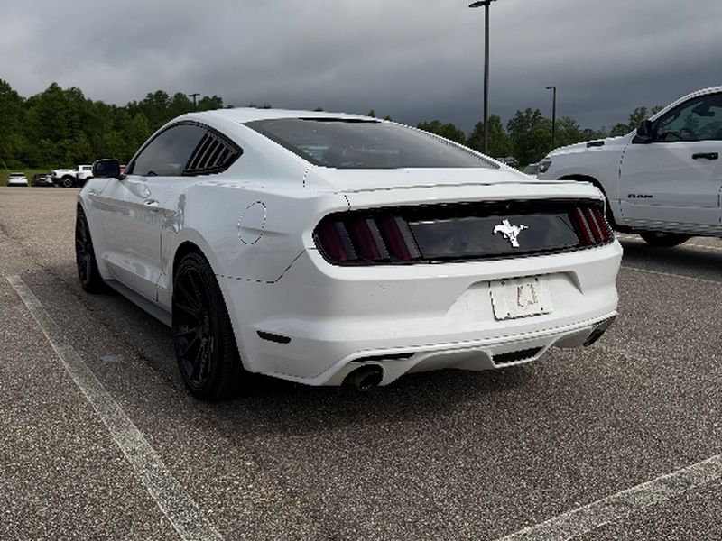 2016 Ford Mustang V6 - Oxford White exterior view 2