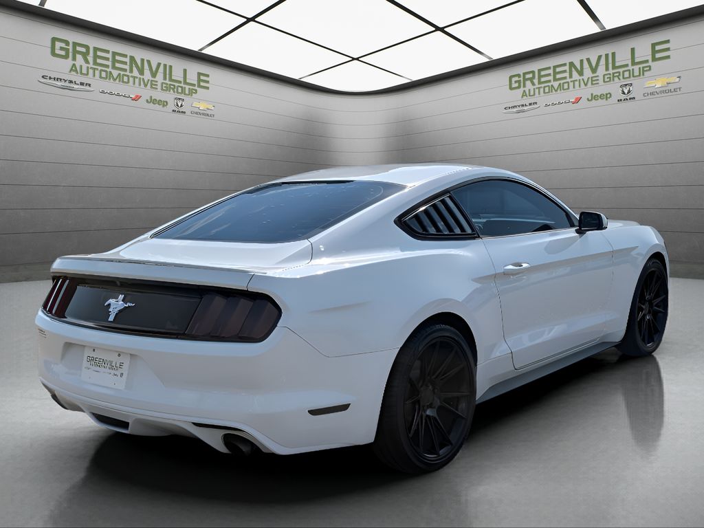 2016 Ford Mustang V6 - Oxford White exterior view 7