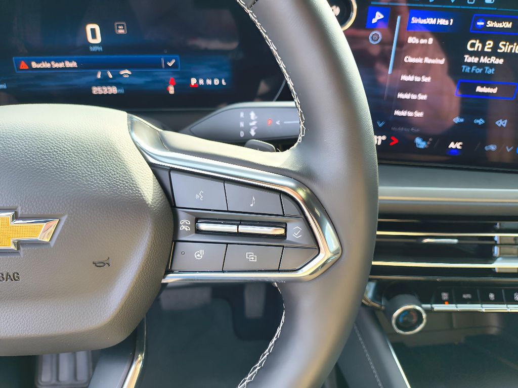 2024 Chevrolet Traverse FWD LT - Sterling Gray Metallic exterior view 19