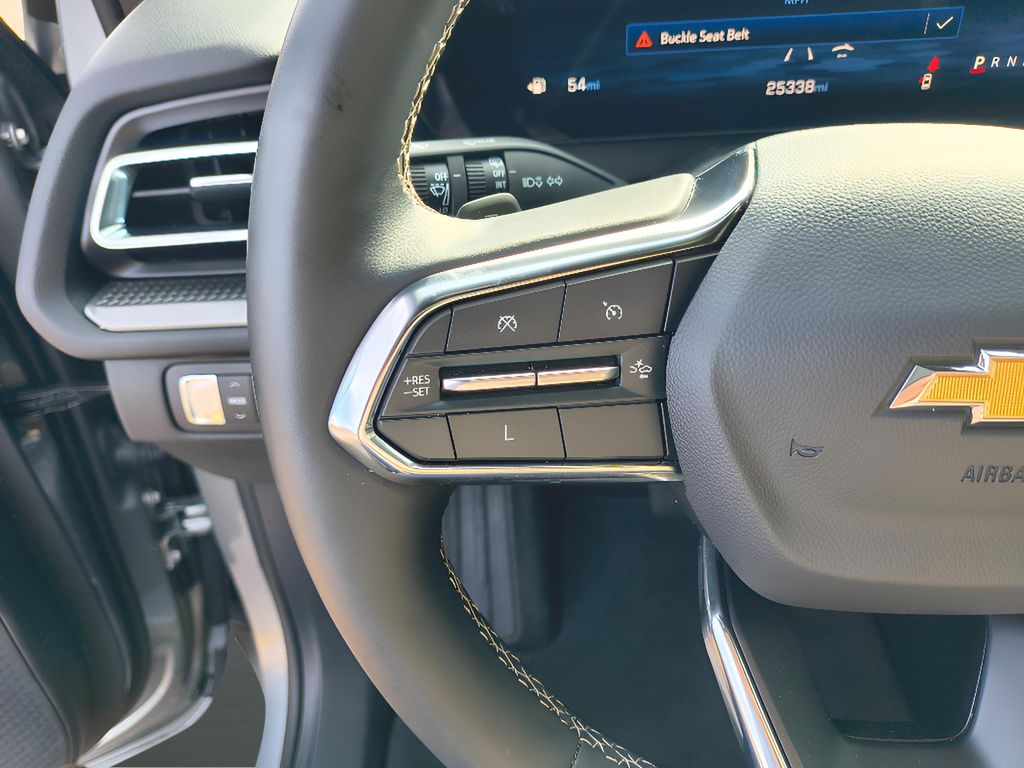 2024 Chevrolet Traverse FWD LT - Sterling Gray Metallic exterior view 18