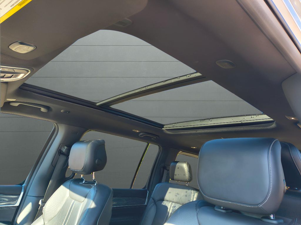 Used 2022 Jeep Wagoneer Series III