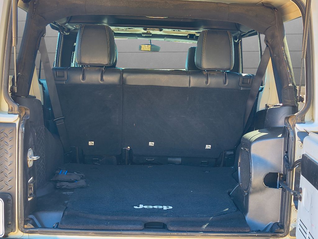 2014 Jeep Wrangler Rubicon X - Bright White Clearcoat exterior view 7