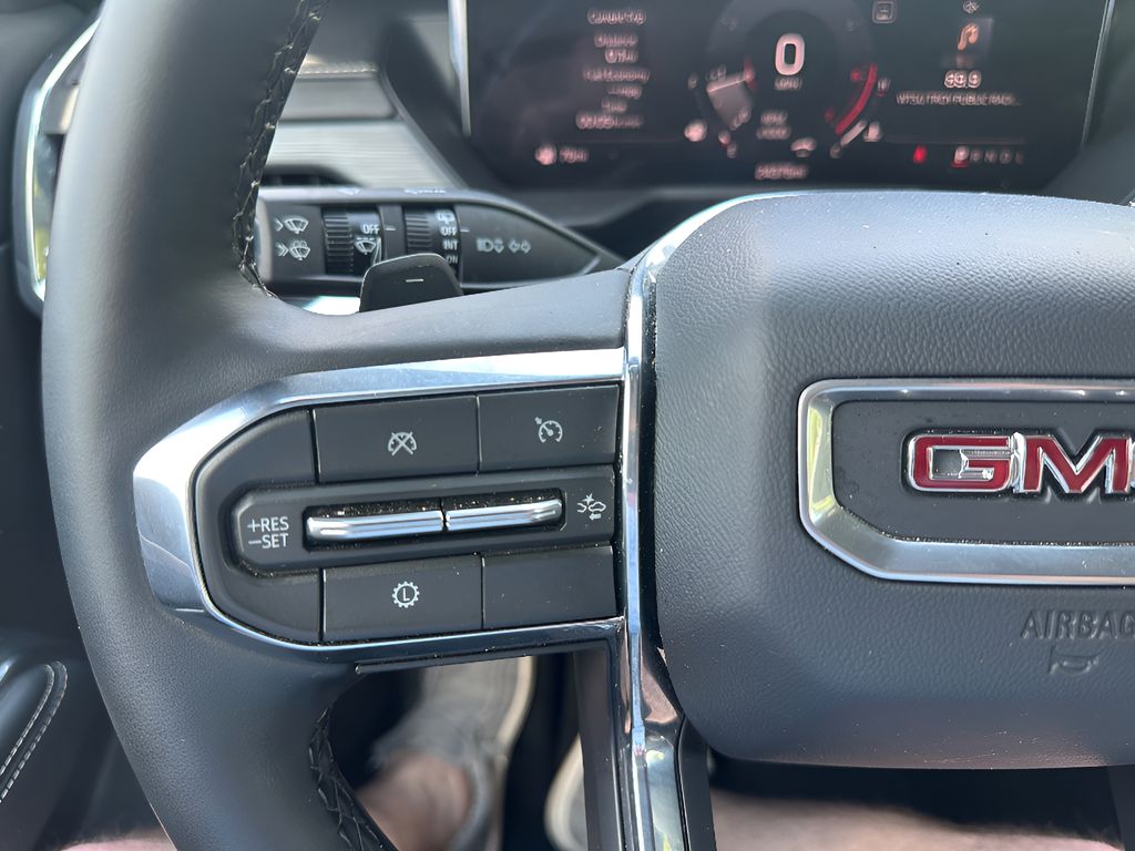 Used 2026 GMC Acadia FWD Elevation