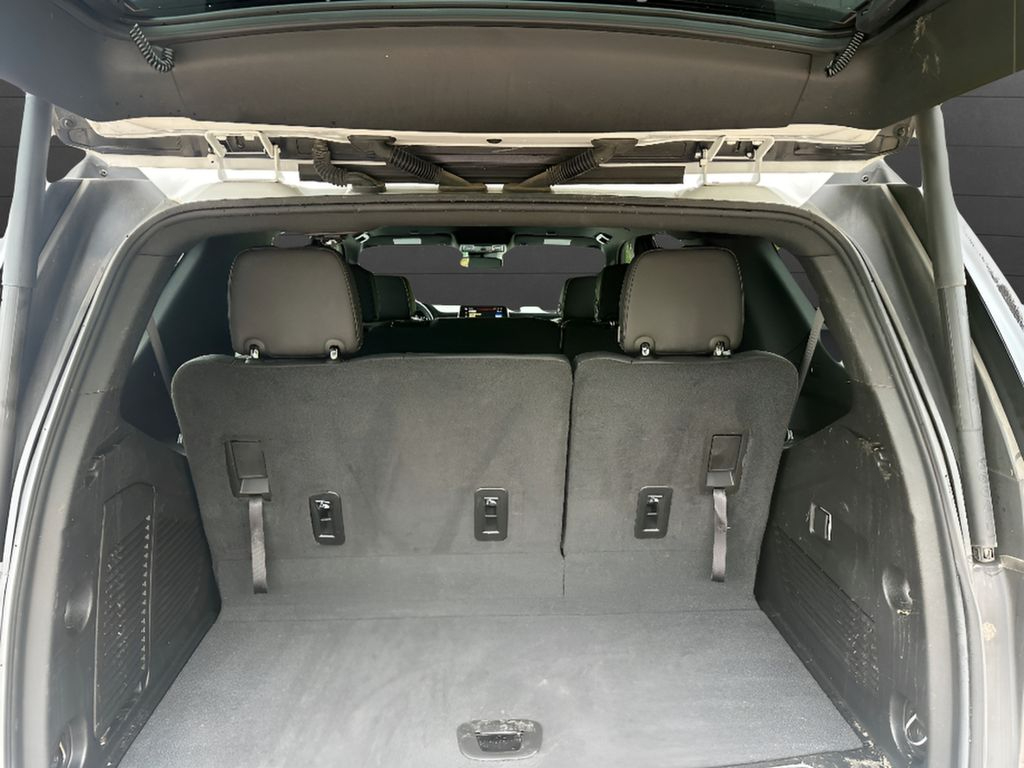 Used 2024 GMC Yukon SLT 4x4