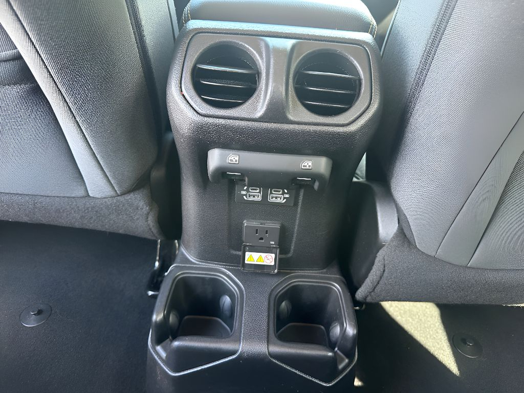 Used 2025 Jeep Wrangler Unlimited Sahara 4x4