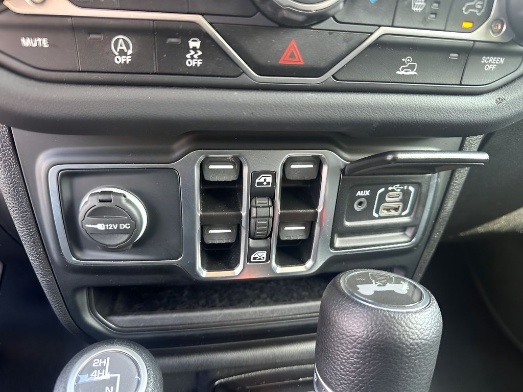Used 2025 Jeep Wrangler Unlimited Sahara 4x4