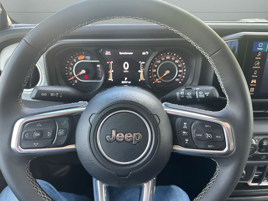 Used 2025 Jeep Wrangler Unlimited Sahara 4x4