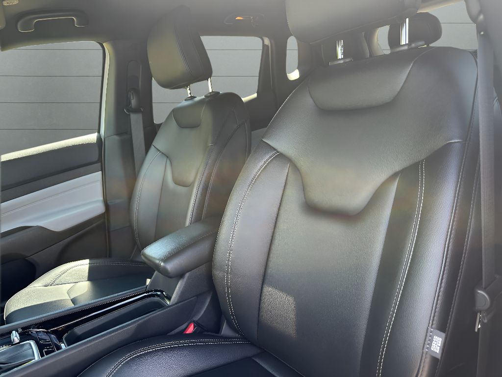 2026 Jeep Compass Limited - Bright White Clearcoat exterior view 20