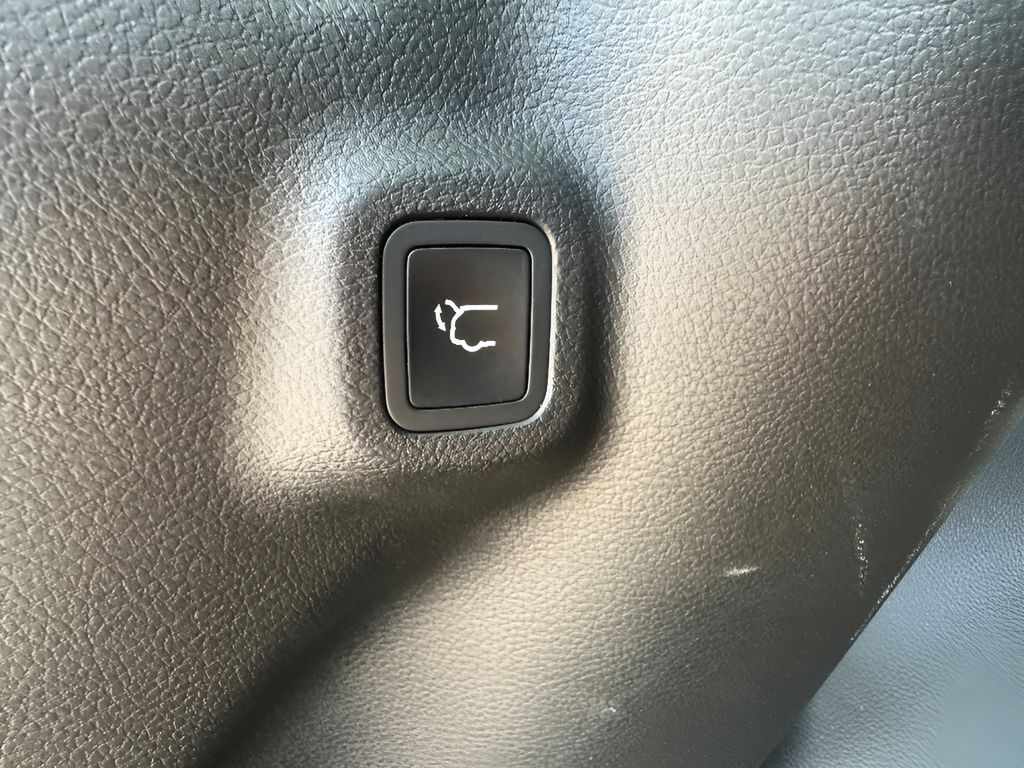 2026 Jeep Compass Limited - Bright White Clearcoat exterior view 12