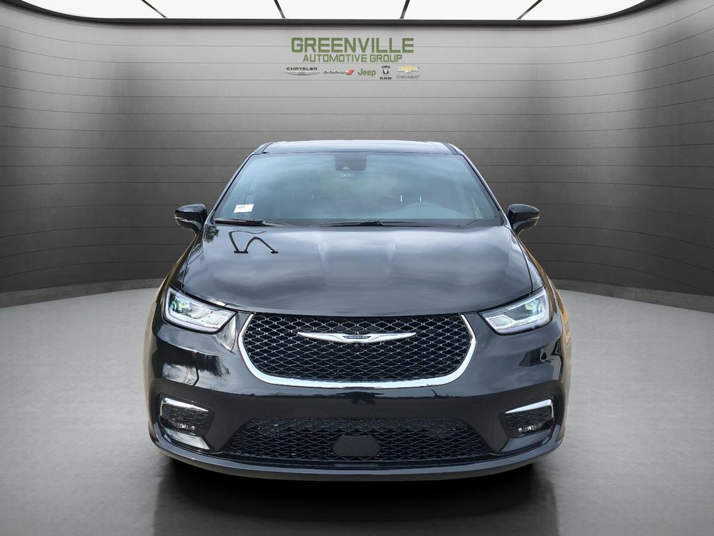 2026 Chrysler Pacifica Select - Diamond Black Crystal Pearlcoat exterior view 11