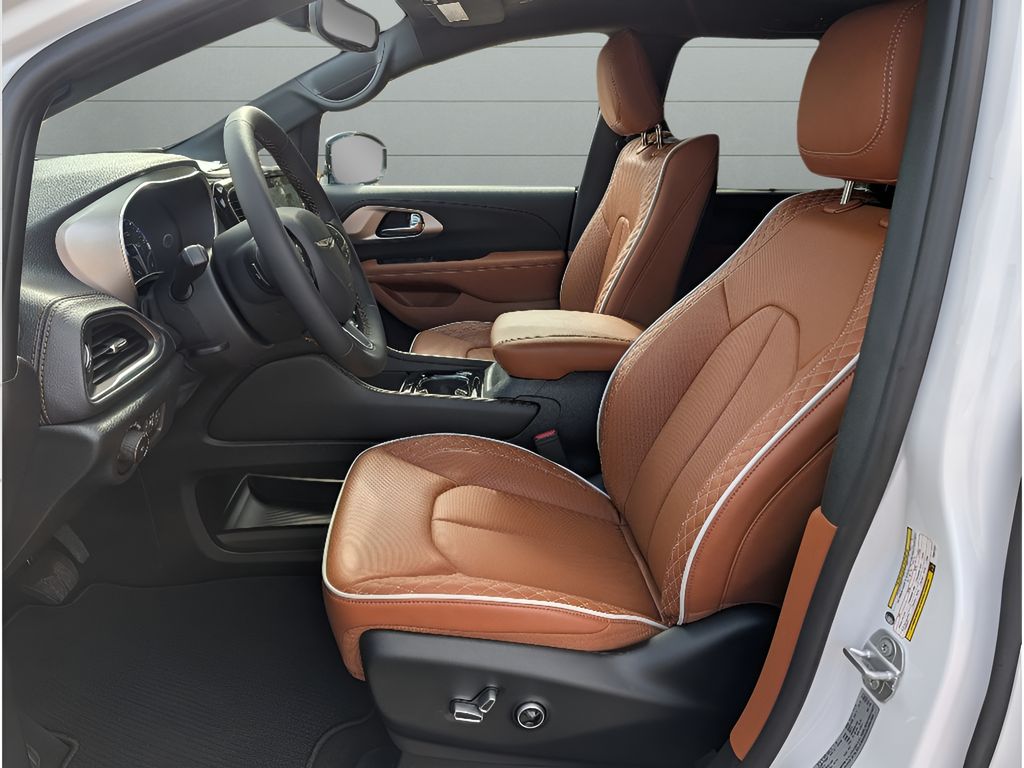 2026 Chrysler Pacifica Pinnacle - Bright White Clearcoat exterior view 18