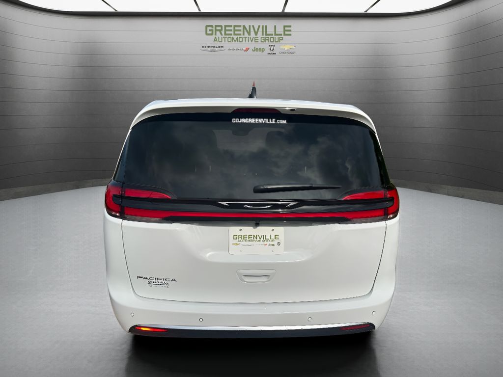 2027 Chrysler Pacifica Select - Bright White Clearcoat exterior view 6