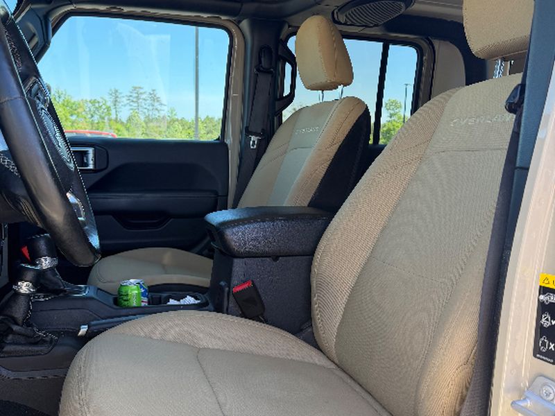 2020 Jeep Gladiator Overland - Gobi Clearcoat exterior view 3