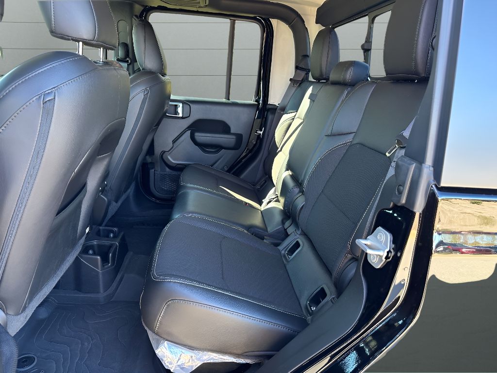 Used 2023 Jeep Gladiator Freedom