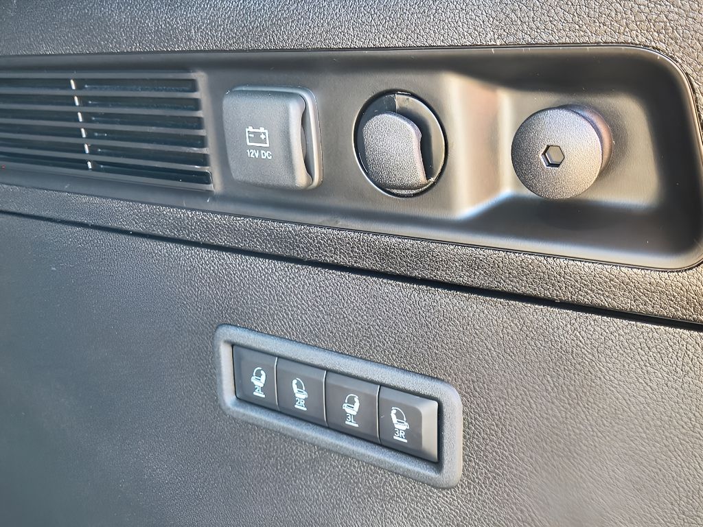 2024 Jeep Wagoneer Series II Carbide - Bright White Clearcoat exterior view 8