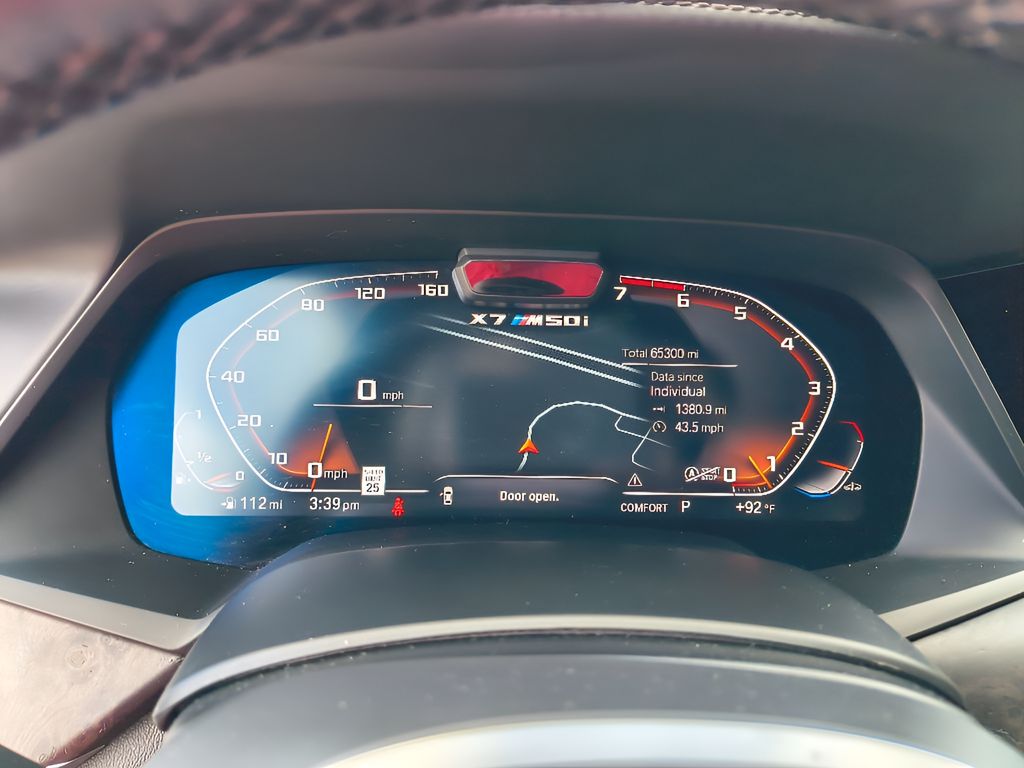 2022 BMW X7 M50i - Black Sapphire Metallic exterior view 17