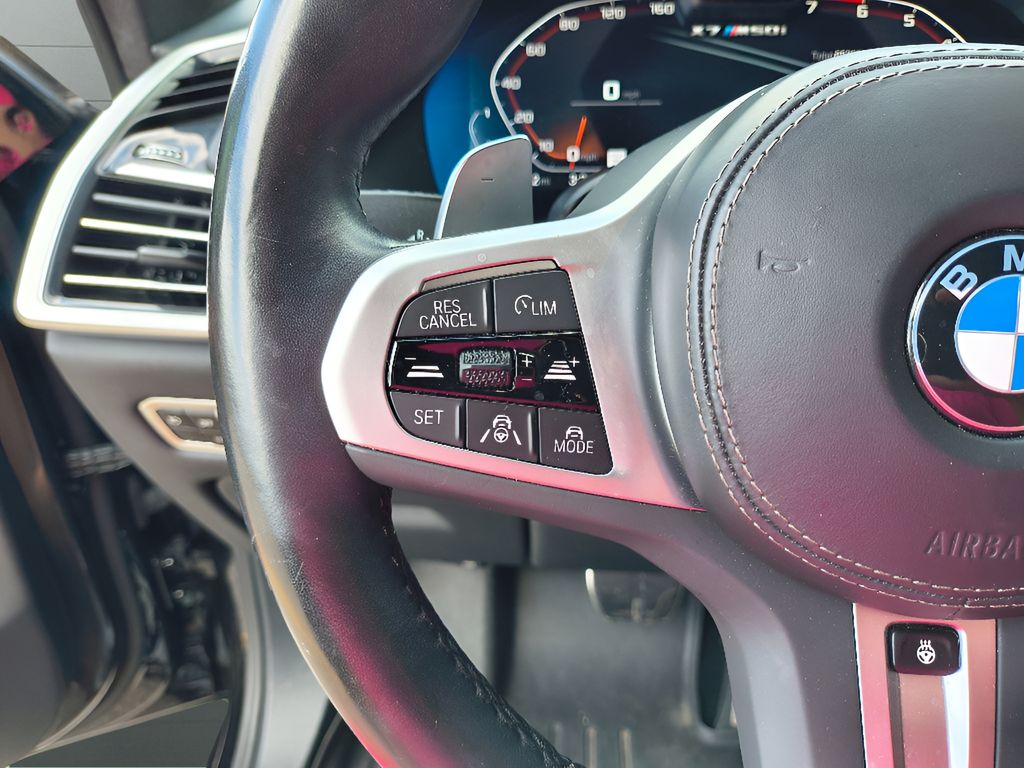 2022 BMW X7 M50i - Black Sapphire Metallic exterior view 15