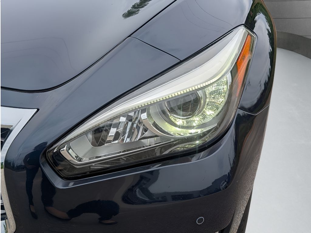 2019 INFINITI Q70 3.7 LUXE - Hermosa Blue exterior view 11