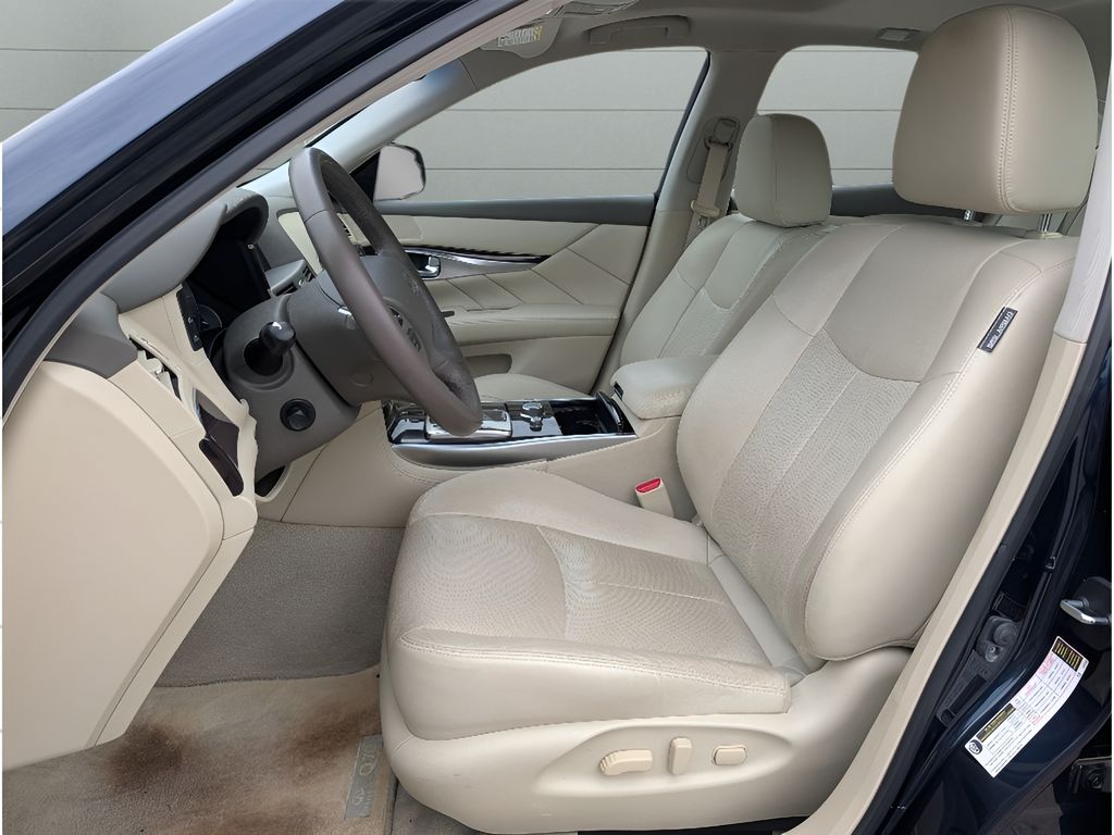 2019 INFINITI Q70 3.7 LUXE - Hermosa Blue exterior view 15