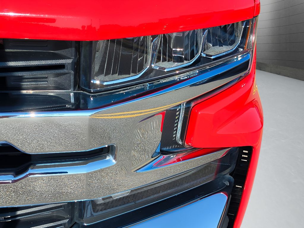 2020 Chevrolet Silverado 1500 - Red Hot exterior view 13