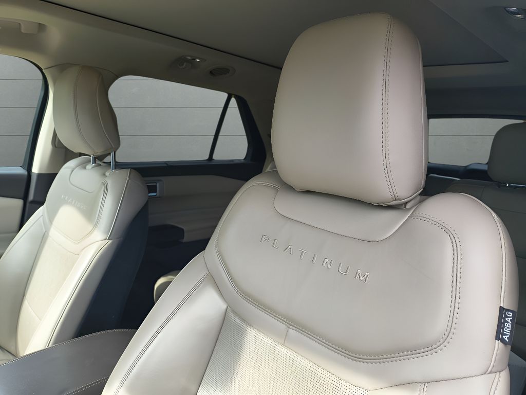 2020 Ford Explorer Platinum - Star White Metallic Tri-Coat exterior view 20