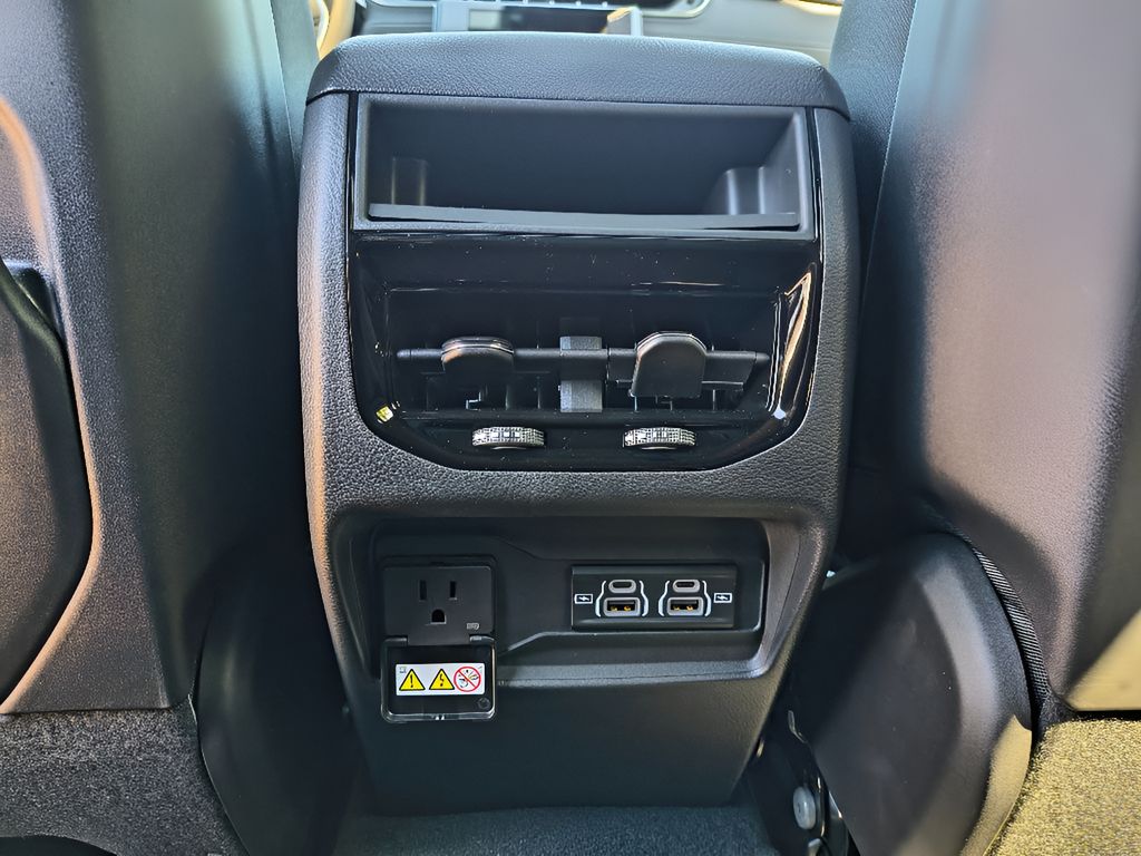 New 2025 Jeep Grand Cherokee Altitude X