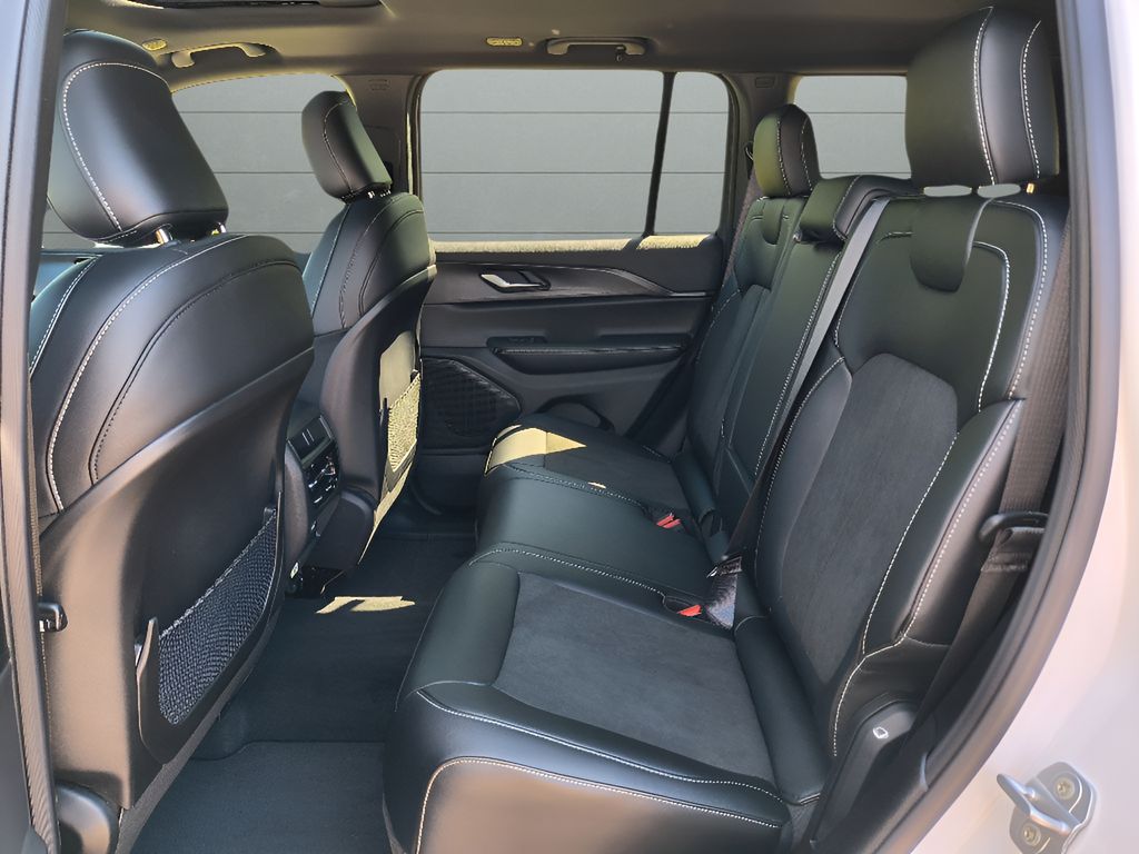 New 2025 Jeep Grand Cherokee Altitude X