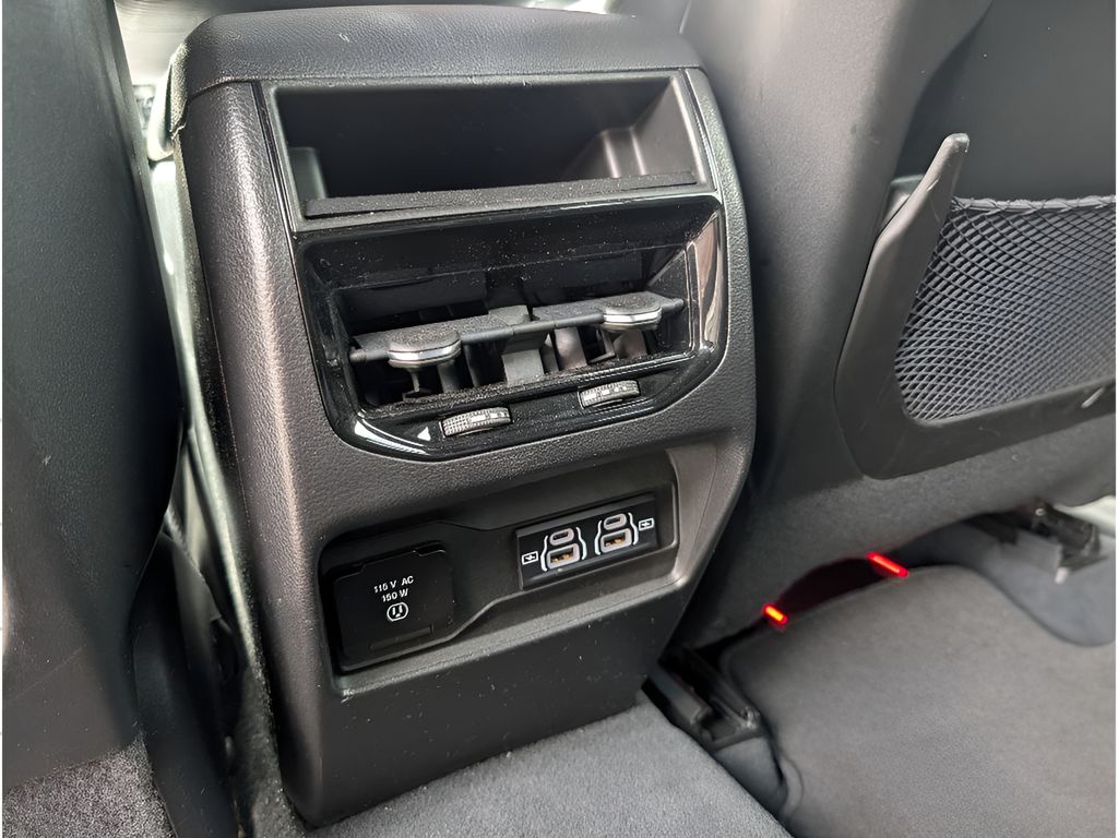 Used 2023 Jeep Grand Cherokee Altitude