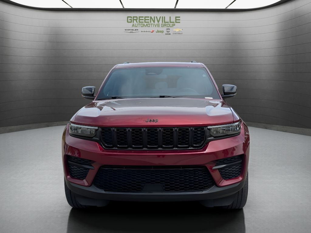 2023 Jeep Grand Cherokee Altitude - Velvet Red Pearlcoat exterior view 9